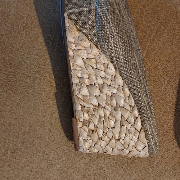 Women's shoes - Picture 2 of 4